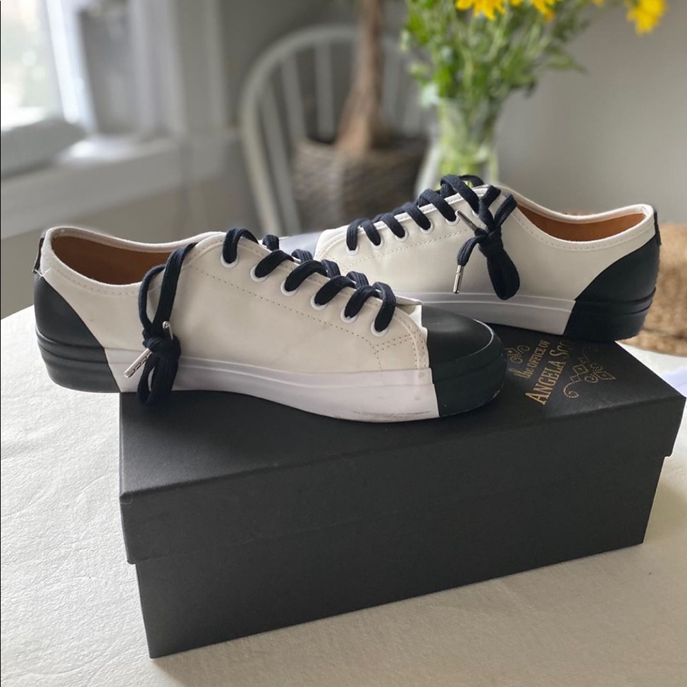 The office of Angela Scott keds